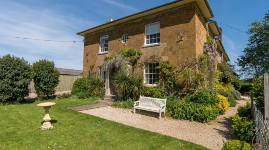 8 Dog Friendly Holiday Houses In Dorset Group